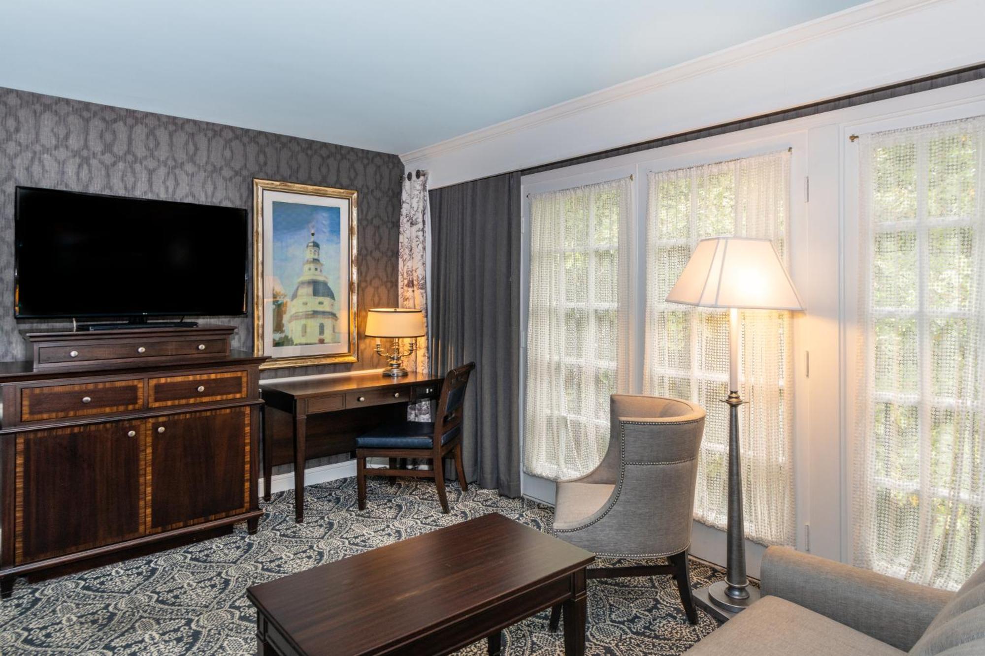 Historic Of Hotel 3*